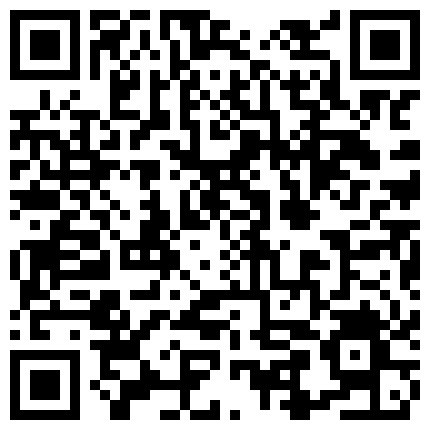 969393.xyz 黑丝小姐姐的激情户外，跟在小哥后面漏奶漏逼轻声呻吟，人来人往的马路边敞开风衣漏出，AV棒绑在腿上自慰的二维码