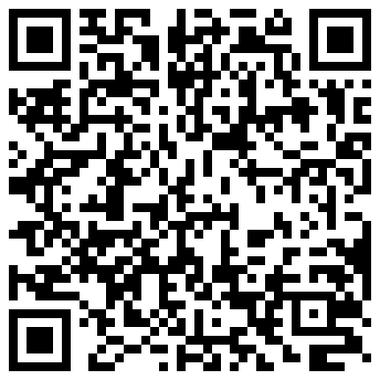 骚女孩不穿内裤逛超市，还撩起黑丝裙露出，买了一个家具，上了车迫不及待拿出来自慰，爽喷很多淫水 好诱惑啊！的二维码
